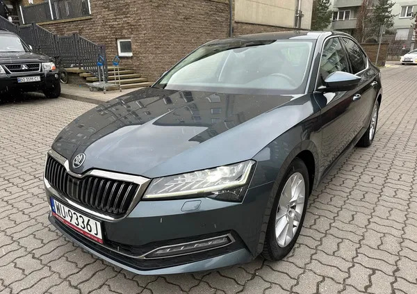 samochody osobowe Skoda Superb cena 69999 przebieg: 248533, rok produkcji 2019 z Dobczyce